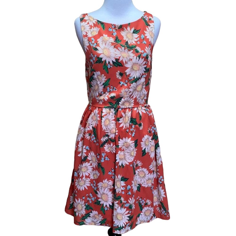 Everly Daisy Flower Floral Dress Size Small